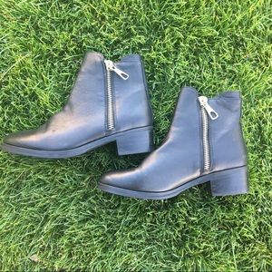 ❤️Steve Madden Lanna leather bootie